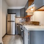1093 Summit Ave 11