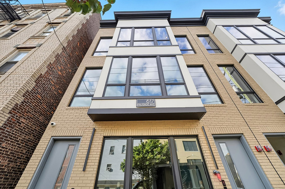 617 Palisade Ave