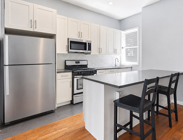 62 Van Reypen St