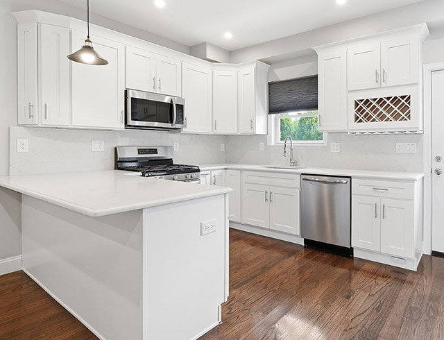 155 Laidlaw Ave 1